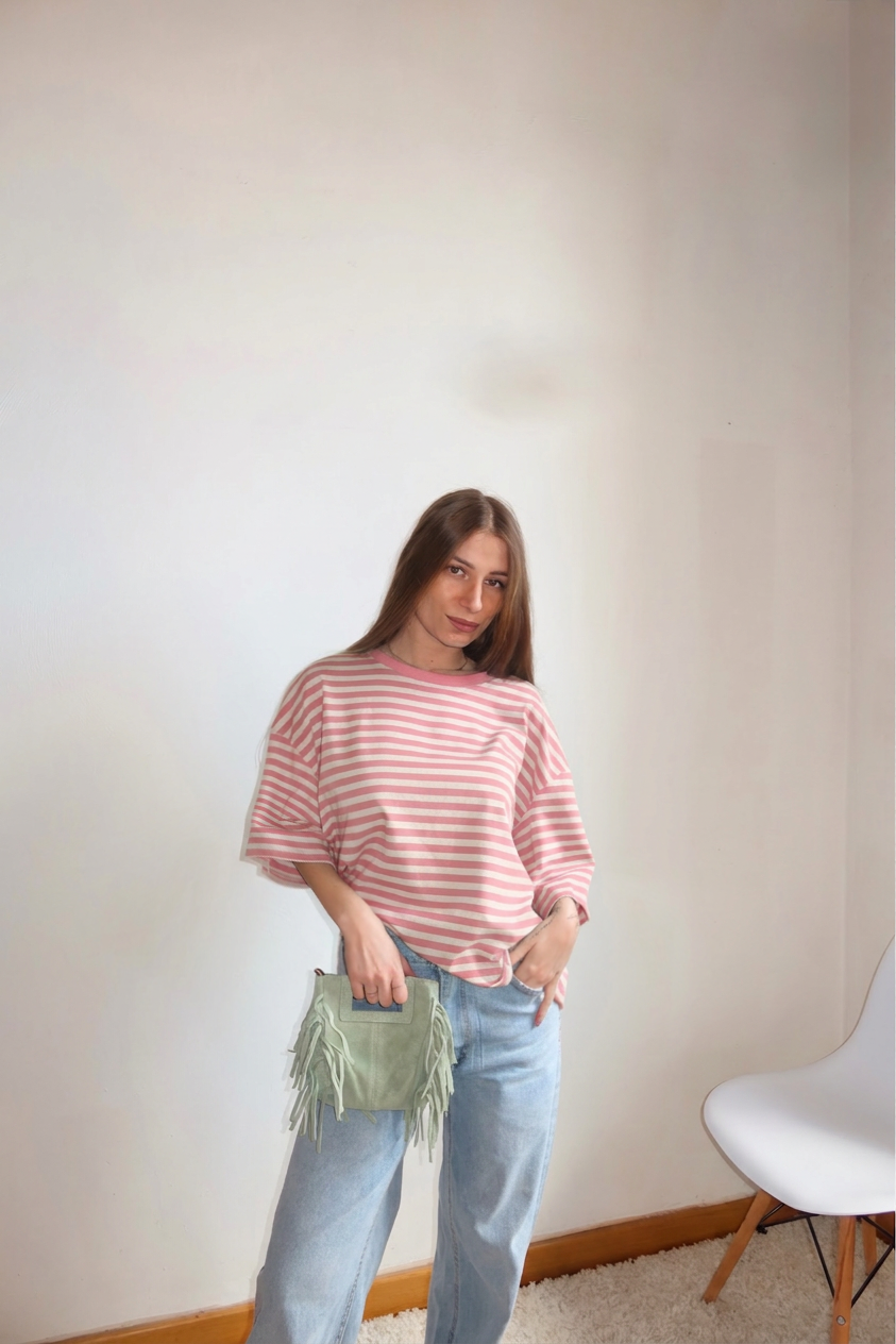 Maglietta a righe mezze maniche