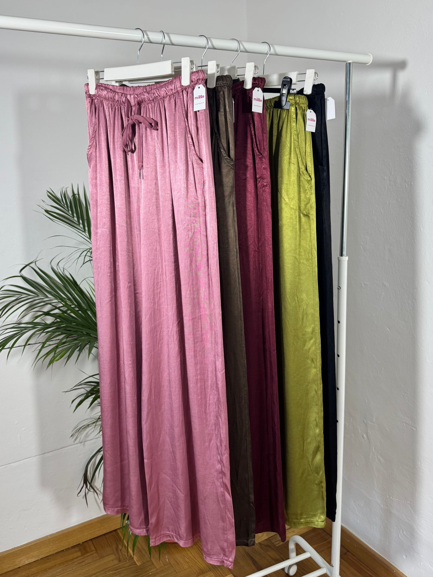 Pantaloni satin