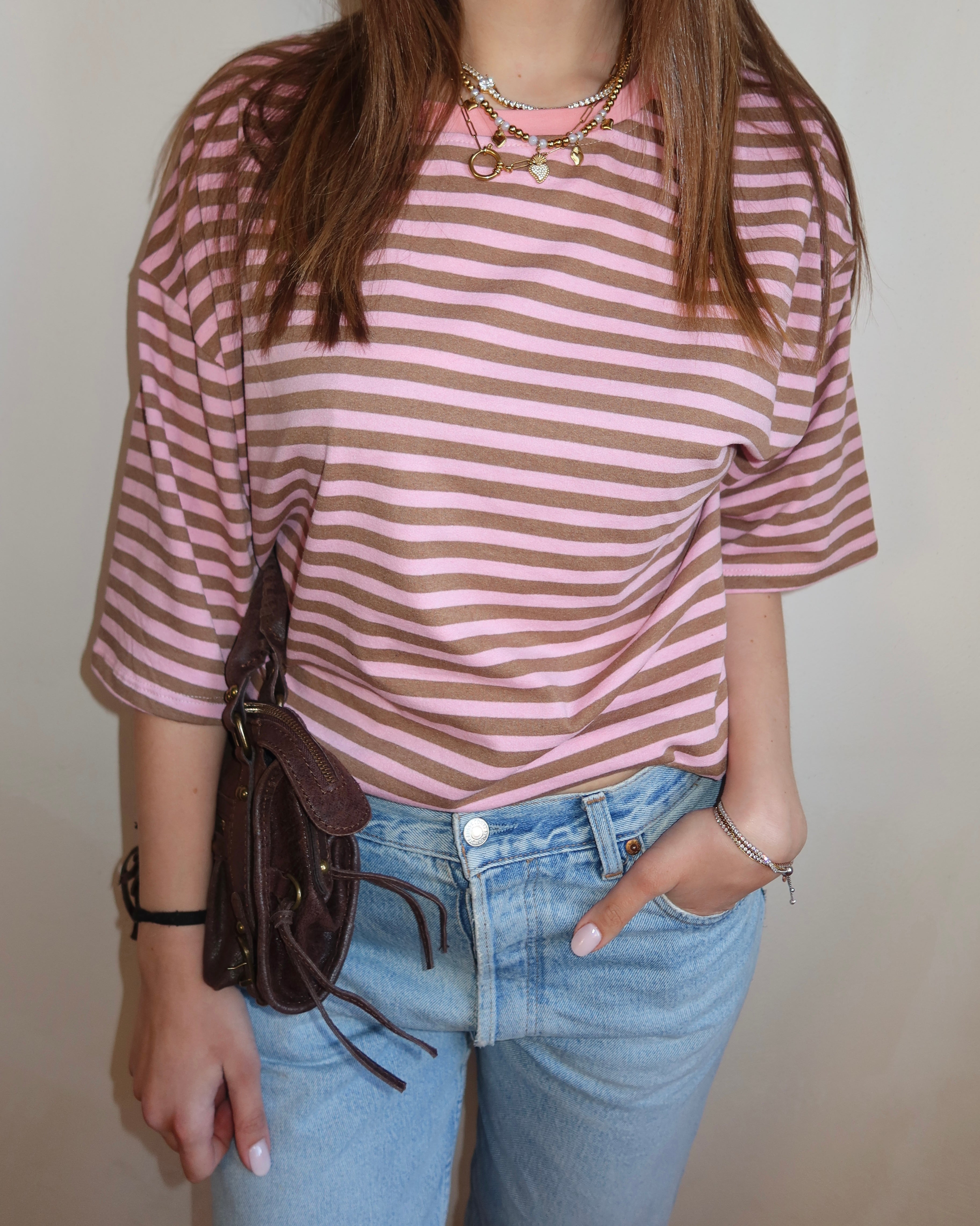 Maglietta a righe mezze maniche