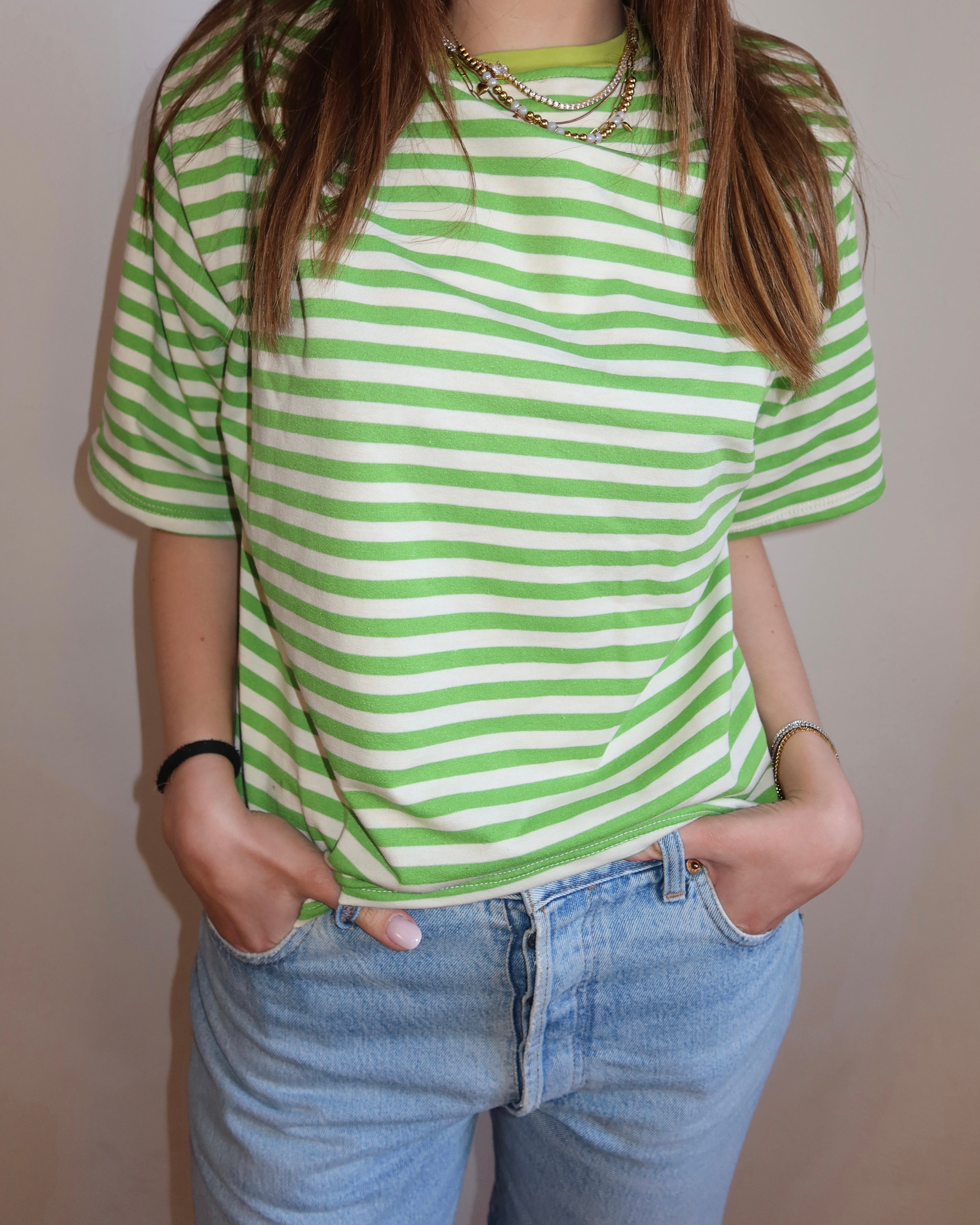 Maglietta a righe mezze maniche