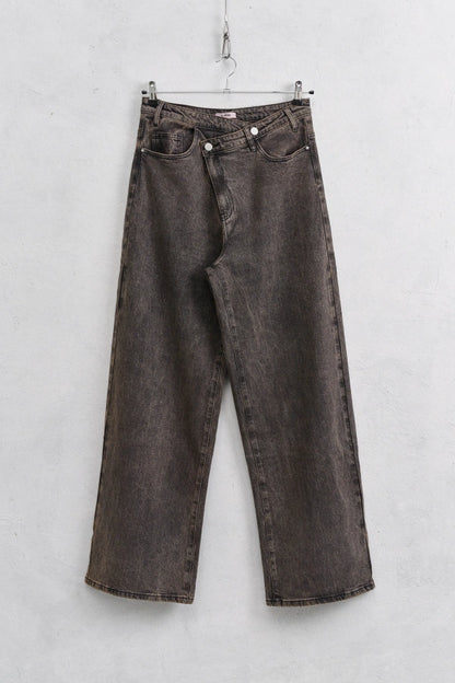 Jeans asimmetrici Lumina