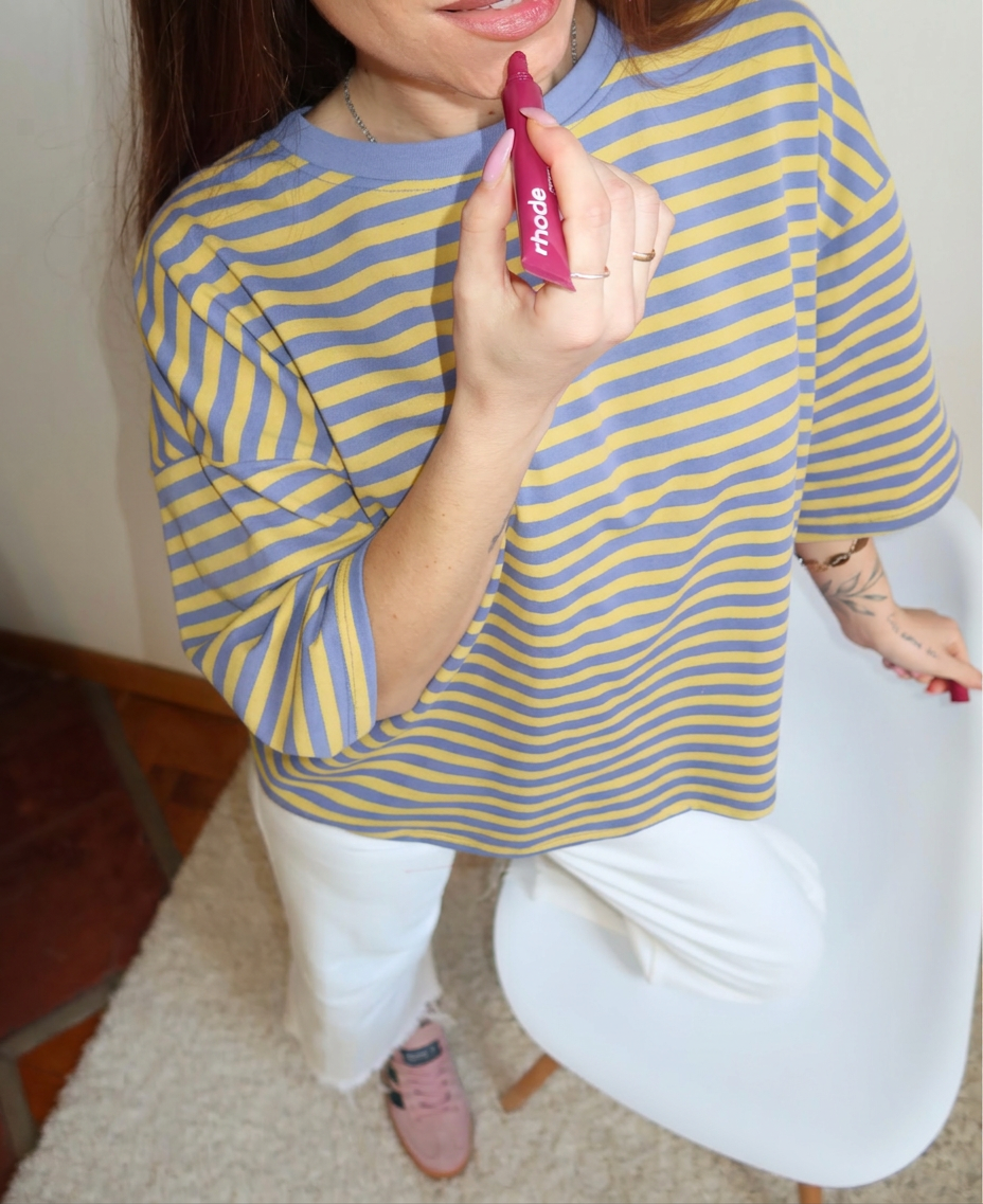 Maglietta a righe mezze maniche