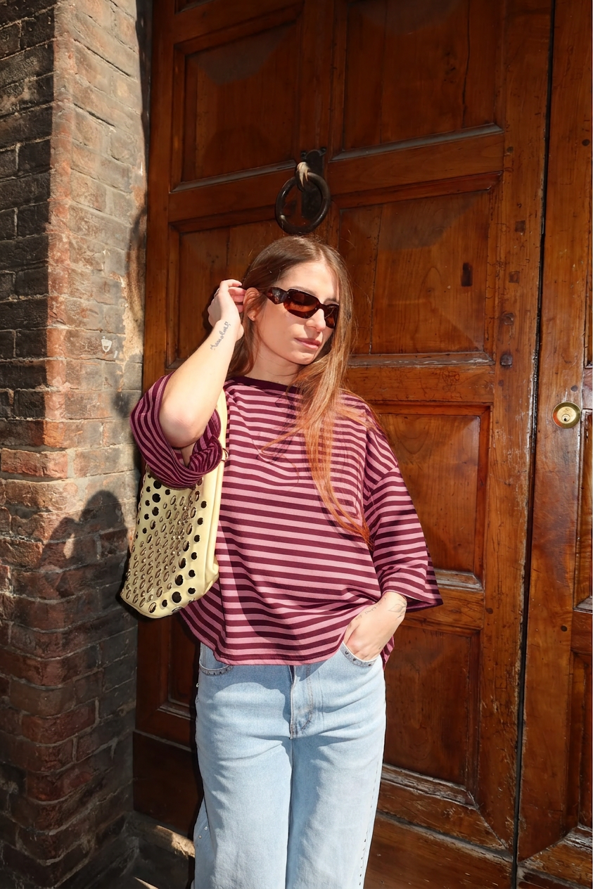 Maglietta a righe mezze maniche