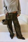 Pantaloni militari